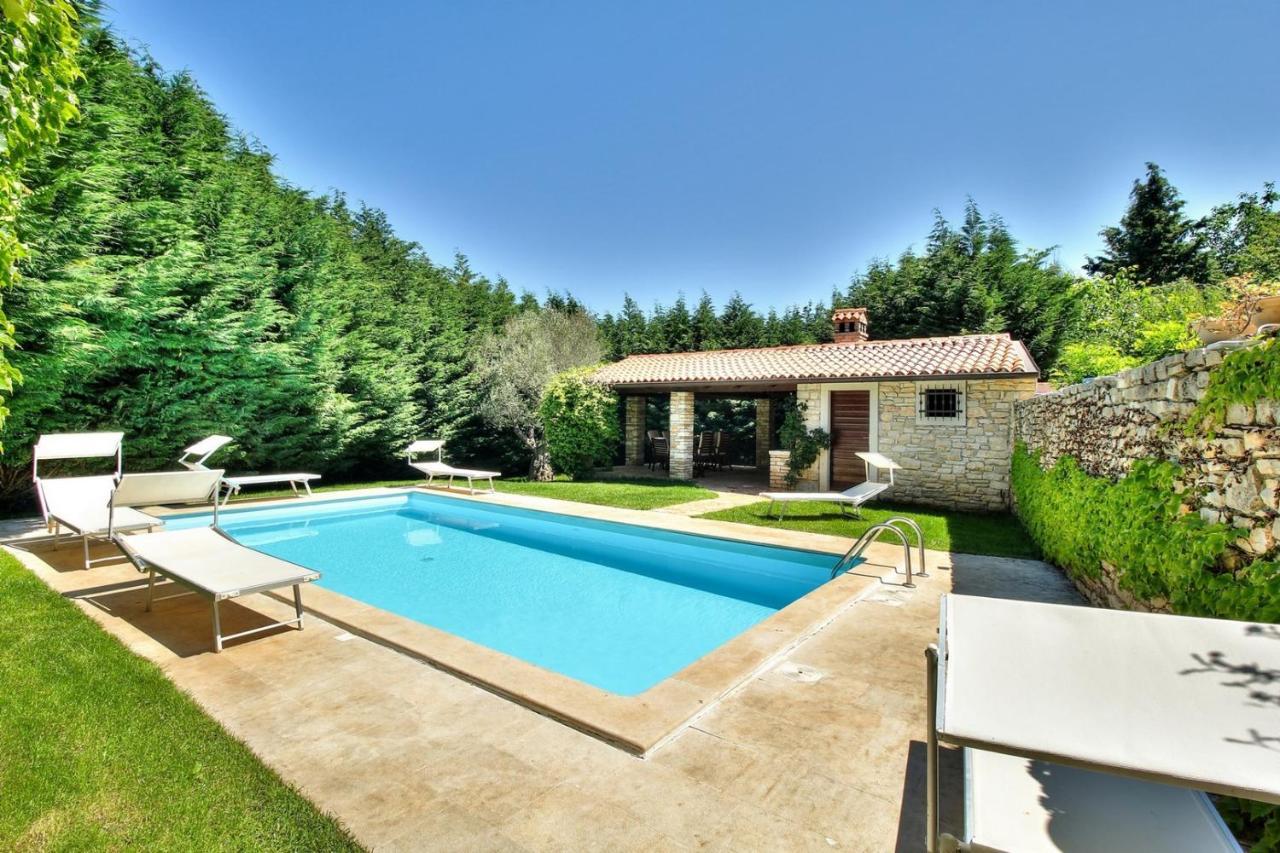 Villa Anthony With 3 Bedroom And Private Pool Near Umag Materada Exteriör bild
